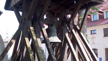 Drewniana dzwonnica 6