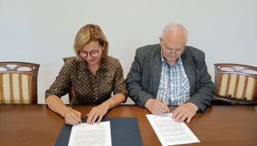 Podpisanie umowy na organizację wydarzenia pn. „XXI Henrykowskie Dni w Siemczynie”