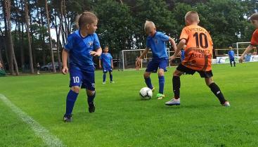 Drużyna Żaków Starszych Akademii Piłkarskiej Czaplinek zagrała w turnieju "EURO CUP" w Janowcu Wielkopolskim