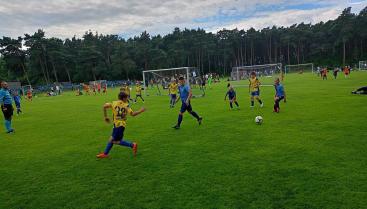 Drużyna Żaków Starszych Akademii Piłkarskiej Czaplinek zagrała w turnieju "EURO CUP" w Janowcu Wielkopolskim