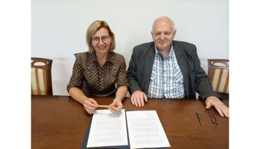 Podpisanie umowy na organizację wydarzenia pn. „XXI Henrykowskie Dni w Siemczynie”